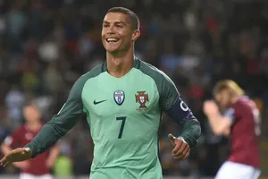 Với kiểu tóc mới, Ronaldo đang sẵn sàng cùng Bồ Đào Nha “bùng nổ” tại Confed Cup 2017