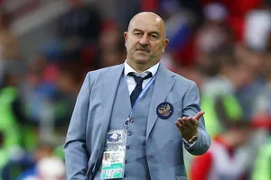 HLV trưởng tuyển Nga Stanislav Cherchesov.