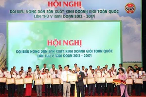 Tôn vinh 300 nông dân sản xuất kinh doanh giỏi