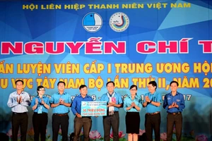 Khai mạc Trại huấn luyện Nguyễn Chí Thanh khu vực Tây Nam bộ