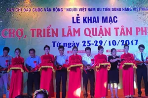 Hơn 120 gian hàng tại Hội chợ triển lãm quận Tân Phú