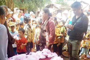 Đa dạng cách làm từ thiện
