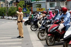 4 ngày nghỉ, Nam bộ ngày nắng, đề phòng gió giật mạnh trong cơn dông về chiều tối