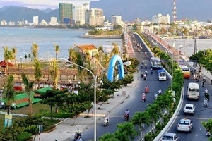 Nha Trang vắng bóng rao vặt, quảng cáo nhếch nhác