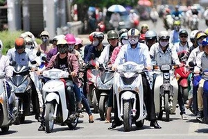 Bắc Bộ có mưa rải rác, Nam Bộ vẫn nắng gắt