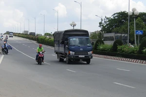 Cầu Phú Long mới, nối liền TPHCM và thị xã Thuận An, giúp địa phương có thêm điều kiện phát triển kinh tế - xã hội