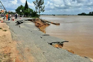 An Giang quyết liệt bảo vệ tính mạng, tài sản người dân vùng sạt lở