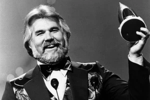 Huyền thoại nhạc đồng quê - Kenny Rogers qua đời ở tuổi 81. Ảnh: Getty Images