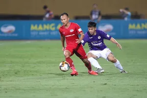 Phía sau hào quang