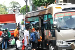 Thủ Đức: Xử lý dứt điểm các bãi xe khách trung chuyển không phép