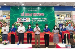  Các sản phẩm OCOP trưng bày tại Co.opmart Đồng Xoài, tỉnh Bình Phước