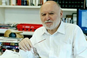 Nhà báo, nhà hoạt động phản đối chiến tranh Việt Nam Victor Navasky