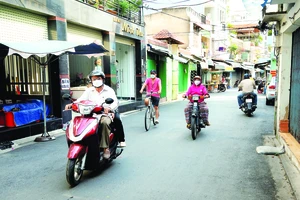 Đường Cô Giang (quận Phú Nhuận, TPHCM) trước nhỏ hẹp, giờ rộng thênh thang sau khi người dân hiến đất để mở đường