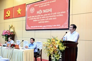 Chủ nhiệm UBKT Thành ủy TPHCM Dương Ngọc Hải phát biểu tại Hội nghị sơ kết công tác kiểm tra, giám sát của khối địa bàn 1 thuộc UBKT Thành ủy TPHCM