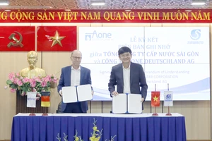 Ngành nước TPHCM: Tiến tới cung cấp nước uống trực tiếp