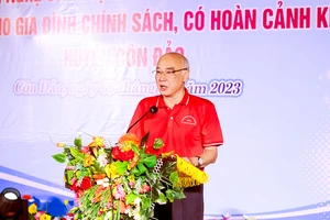 Trưởng Ban Tuyên giáo Thành ủy TPHCM Phan Nguyễn Như Khuê phát biểu trong chương trình tối 9-11. Ảnh: TIỂU TÂN