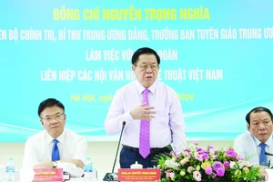 Trưởng Ban Tuyên giáo Trung ương Nguyễn Trọng Nghĩa phát biểu tại buổi làm việc