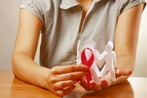 Thanh thiếu niên mắc HIV và bệnh lây qua đường tình dục có nguy cơ vô sinh