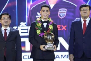 Tien Linh, Thuy Trang, Thinh Phat win Vietnam Golden Ball Award 2024