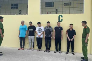 Tuyên phạt hơn 100 năm tù đối với 15 bị cáo trong đường dây thanh toán trái phép 1.200 tỷ đồng