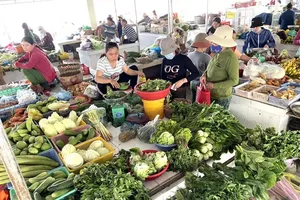 Triển khai hóa đơn điện tử từ máy tính tiền: Còn nhiều vướng mắc tại các chợ dân sinh