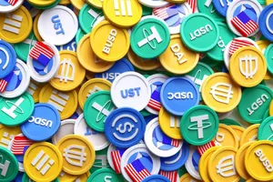 Các stablecoin, loại tiền mã hóa được gắn với đồng USD. Ảnh: SHUTTERSTOCK