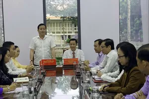 Phó Bí thư Thành ủy TP Cần Thơ Trần Văn Huyến phát biểu tại buổi làm việc