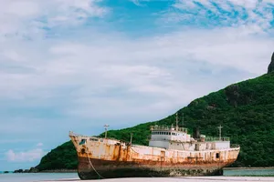 Di dời tàu Sheng Li ra khỏi khu vực Bến Đầm, đặc khu Côn Đảo