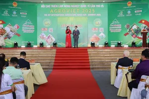 Quang cảnh lễ khai mạc Hội chợ AgroViet 2025 sáng 12-11