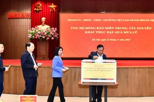 Hà Nội phát động ủng hộ đồng bào miền Trung, Tây Nguyên khắc phục hậu quả mưa lũ