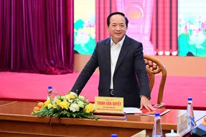 Đồng chí Trịnh Văn Quyết, Bí thư Trung ương Đảng, Trưởng Ban Tuyên giáo và Dân vận Trung ương phát biểu tại cuộc làm việc. Ảnh: ĐỖ TRUNG