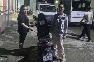 Lan và Yến tại cơ quan điều tra