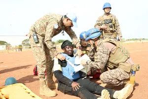 Bác sĩ Việt Nam của Bệnh viện dã chiến cấp 2 số 7 tham gia diễn tập tại Nam Sudan. Ảnh: GGHBVN