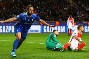 Higuain đã giúp Juve bỏ túi chiếc vé chung kết.