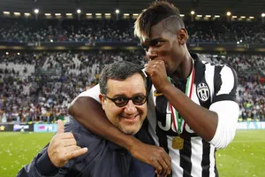 Siêu cò Raiola kiếm bộn tiền từ thương vụ Pogba. 