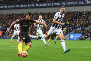 Man.City (trái) luôn thể hiện phong độ chói sáng trước West Brom mỗi khi được chơi tại Etihad.