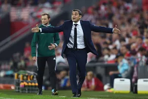 Sau 27 năm, Valverde trở lại với mái nhà Barca.