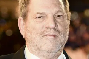 Bang New York kiện công ty của Harvey Weinstein