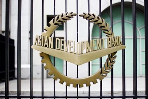 ADB đầu tư mạnh vào chống biến đổi khí hậu