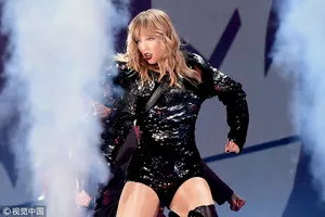 Taylor Swift lưu diễn quảng bá album Reputation 