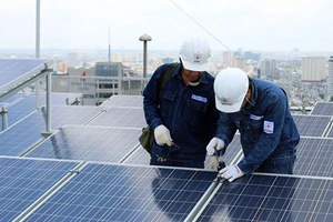 Lắp điện mặt trời miễn phí cho trường học ở huyện Cần Giờ