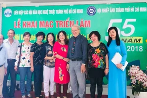 Kỷ niệm 55 năm thành lập Liên hiệp Các hội văn học nghệ thuật TPHCM. Ảnh: TRẦN KIM PHẲNG 