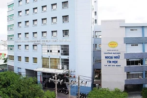 Trường ĐH Ngoại ngữ Tin học tại Quận 10, TPHCM