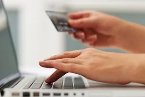 Hồng Công bắt nhiều băng nhóm lừa đảo mua sắm trực tuyến