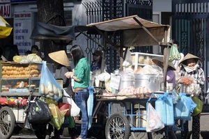 Chung tay đảm bảo an toàn thực phẩm đường phố