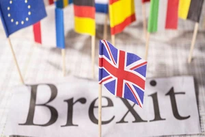 Ngoại giao con thoi ủng hộ Brexit