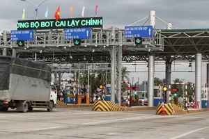 BOT Cai Lậy thu phí trở lại từ 14-2