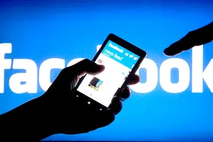 Facebook bị điều tra hình sự