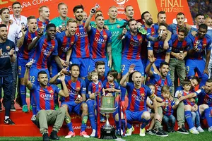 Barcelona tránh được cảnh trắng tay nhờ danh hiệu vô địch Cúp Nhà vua.