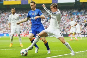 Real (phải) và Juve có nhiều duyên nợ.